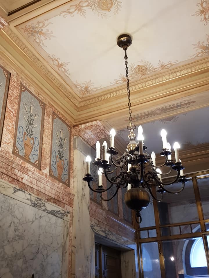 Pilatesstudio Charihane pilates in Sint-Joost-ten-Node