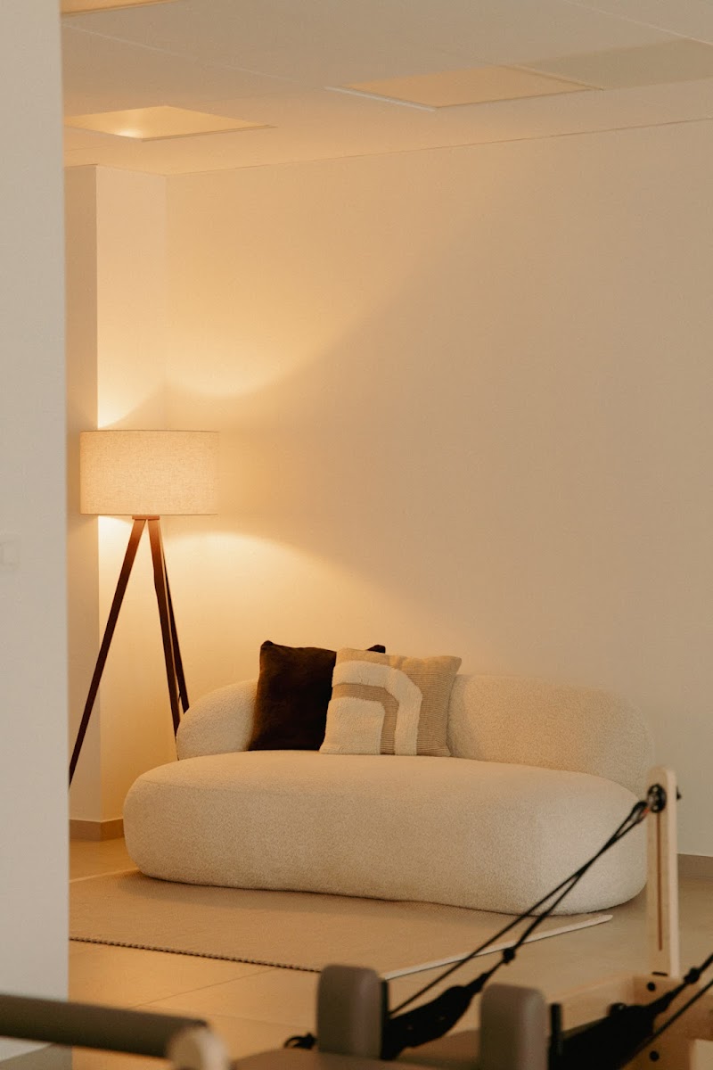 Studio pilates Rise Society à Bruges