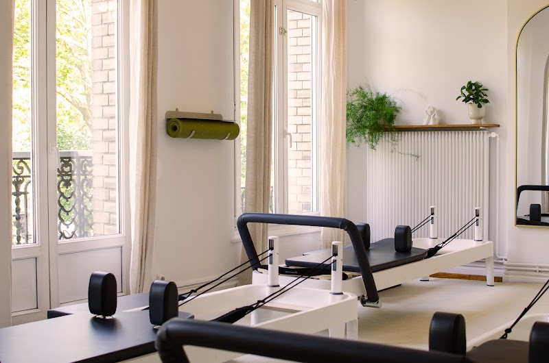 Pilatesstudio Healthilona Studio | Pilates Reformer & Massages Renata França et Madérothérapie à Lille in Lille