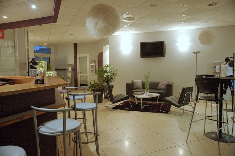 Club de fitness, Studio Pilates - FitForm - Chris Lombard - La Plateforme – studio pilates à Bourg-lès-Valence