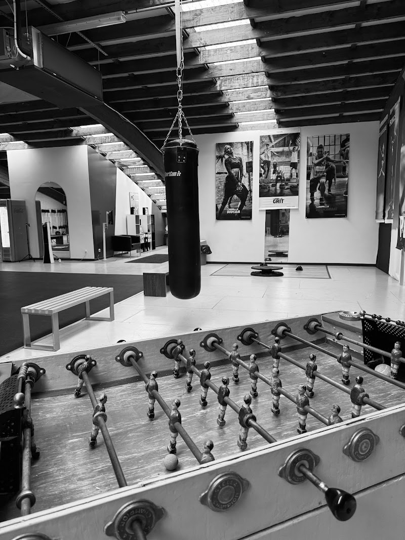 Studio pilates studio team coaching fretin