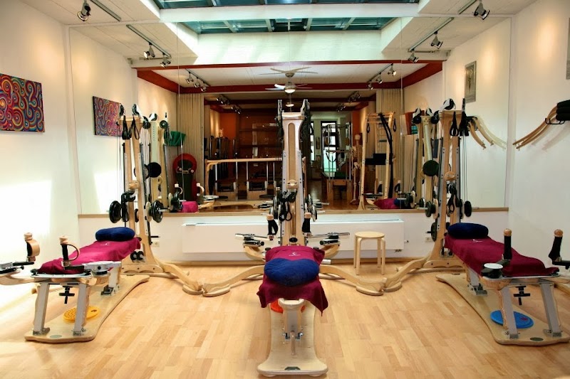 CORPUS STUDIOS CAROLY – studio pilates à Petit-Couronne