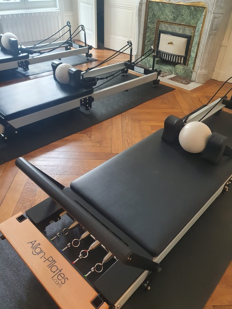 M Selfcare Studio - Pilates Reformer Matwork Coaching Sportif Lyon – studio pilates à Vaulx-en-Velin