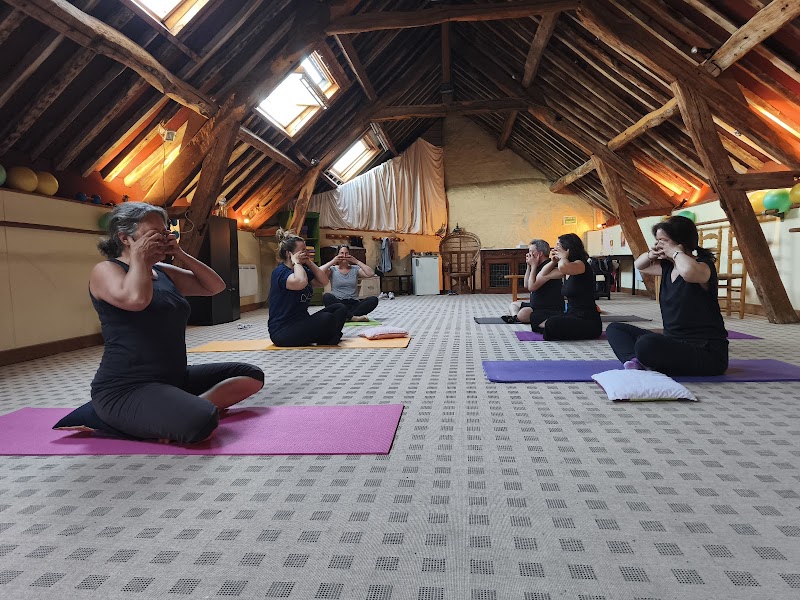 Studio pilates ENTRE TERRE ET CIEL CENTRE DE YOGA Céline Dupuy