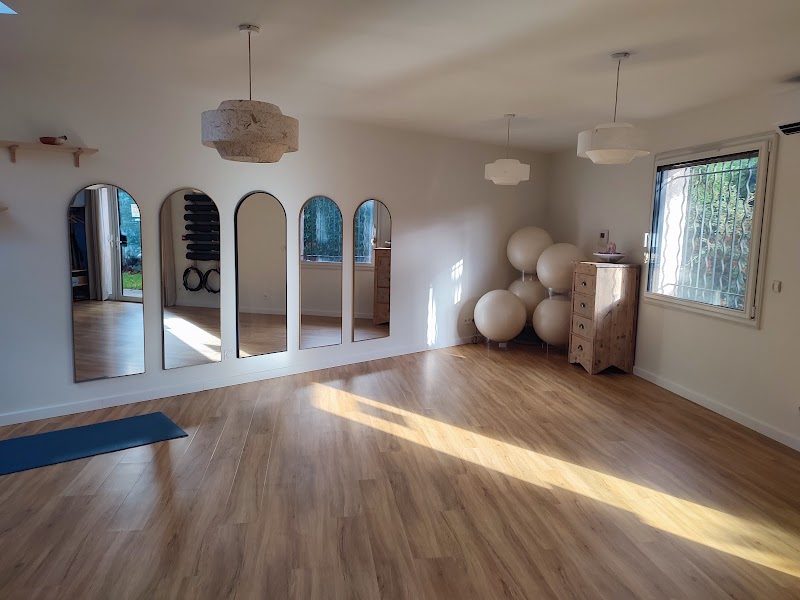Studio pilates Studio Pilates/Yoga/école du dos à L'espace Doré