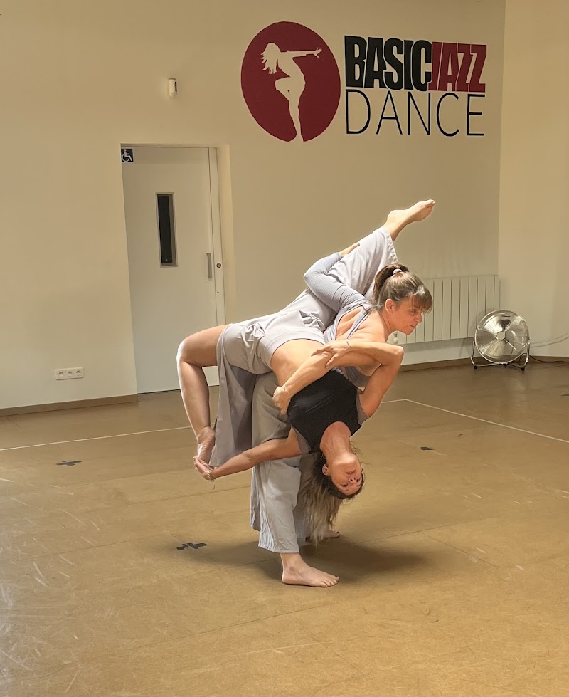 Studio pilates BASIC JAZZ DANCE