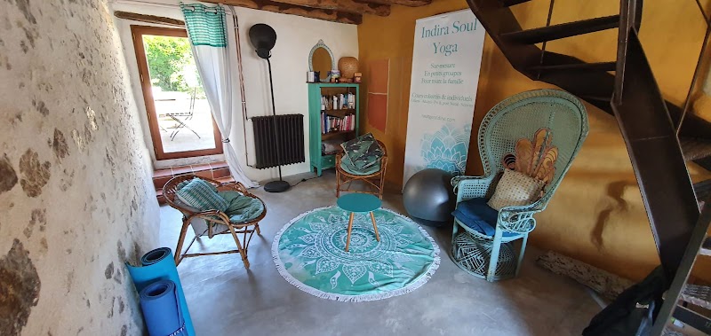 Studio pilates Indira Soul Yoga et Soins énergétiques Bouaye