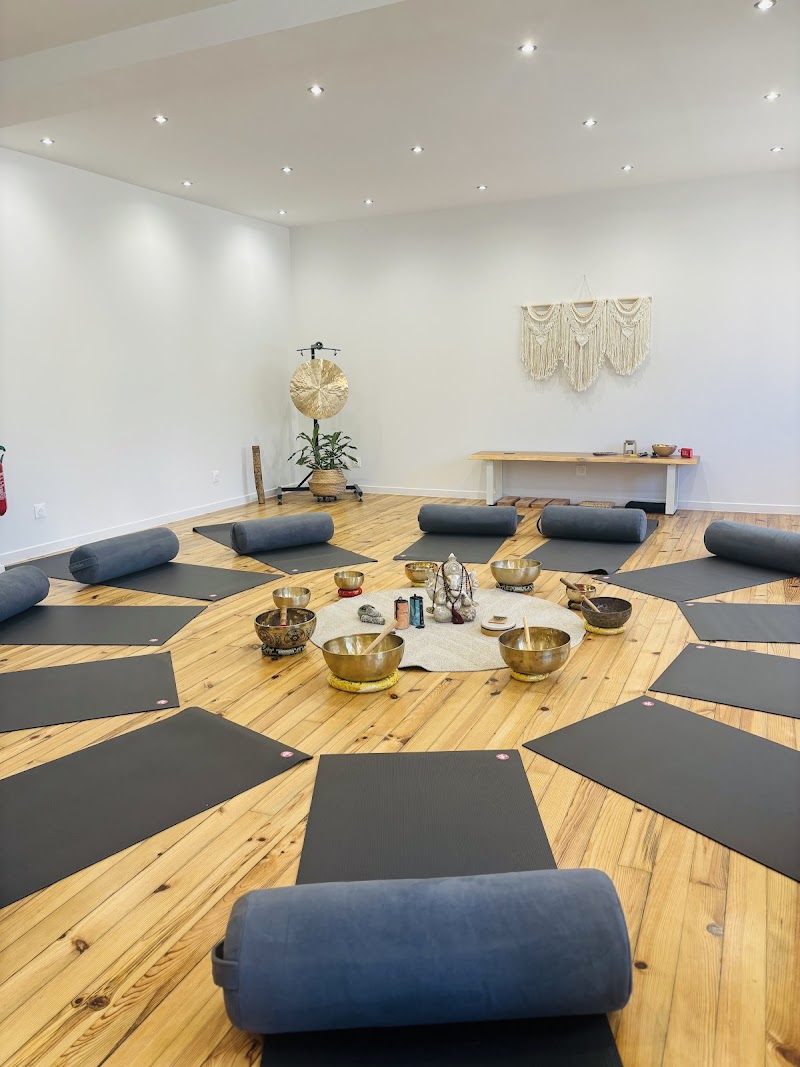 Studio pilates Yoga studio by kat