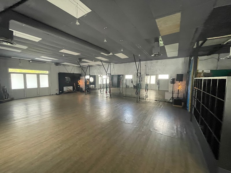 Studio pilates Healthy & Move fitness, danse, marche nordique Maisons-Laffitte et Le Mesnil-Le-Roi 78