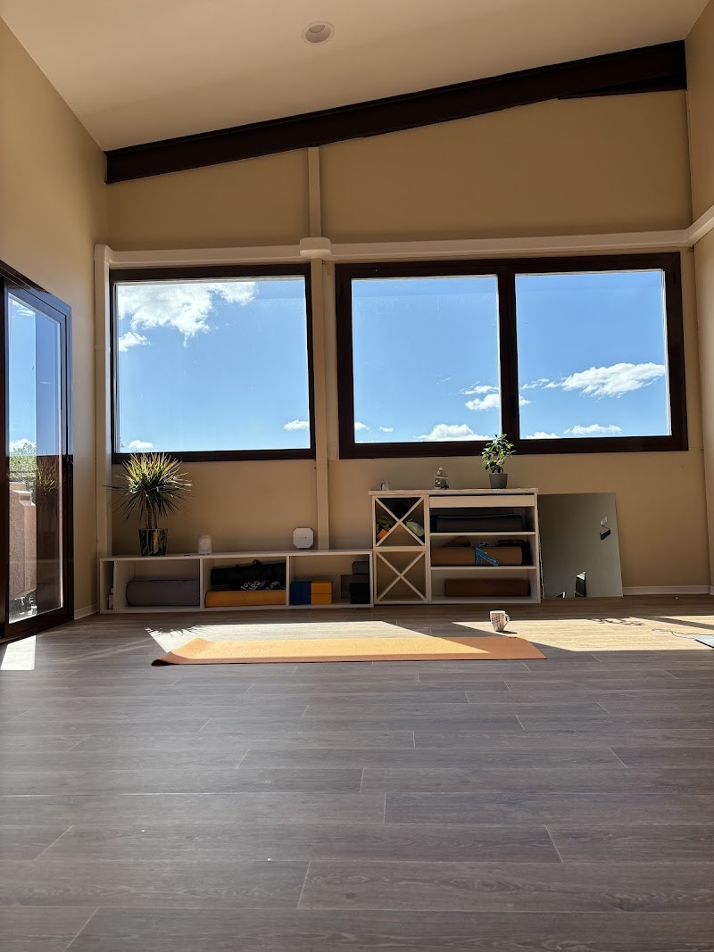 Studio pilates Ananta Studio - Yoga & Pole Dance