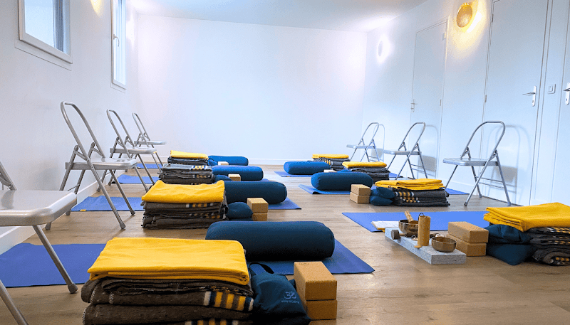 Studio pilates Superbanane : Yoga, naturopathie, cuisine végétale, bien-être