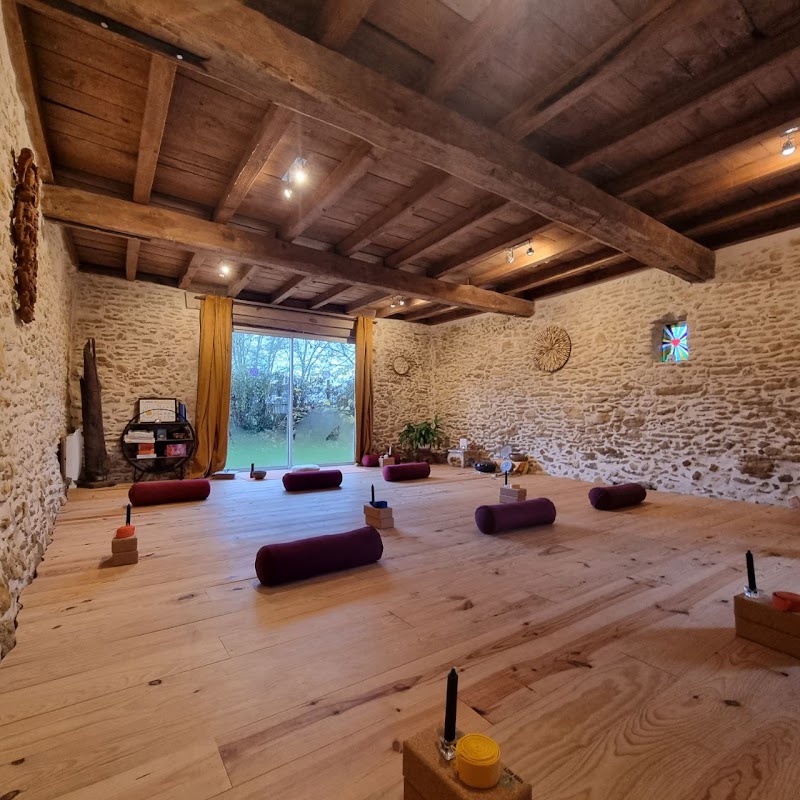 Studio pilates Association YOGA BAZY