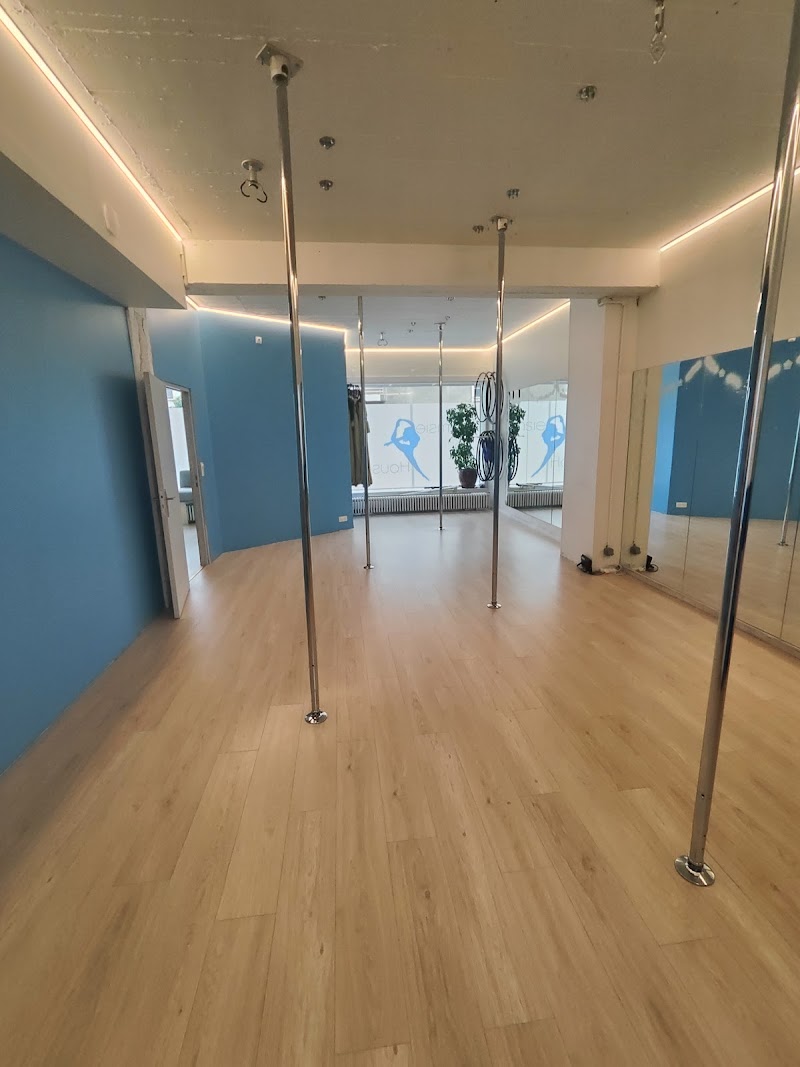 Studio pilates Emsie House - École de pole dance
