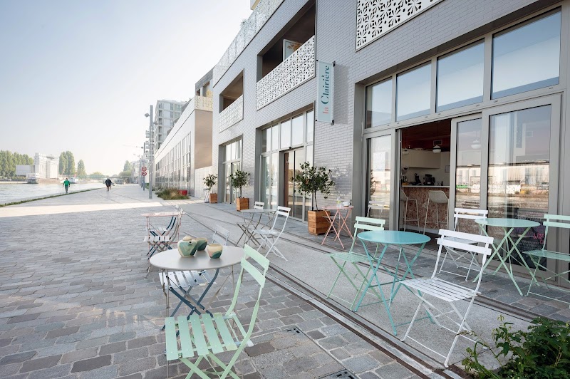 Studio pilates la Clairière Pantin - Institut | Centre de Yoga et pilates | Café | Boutique