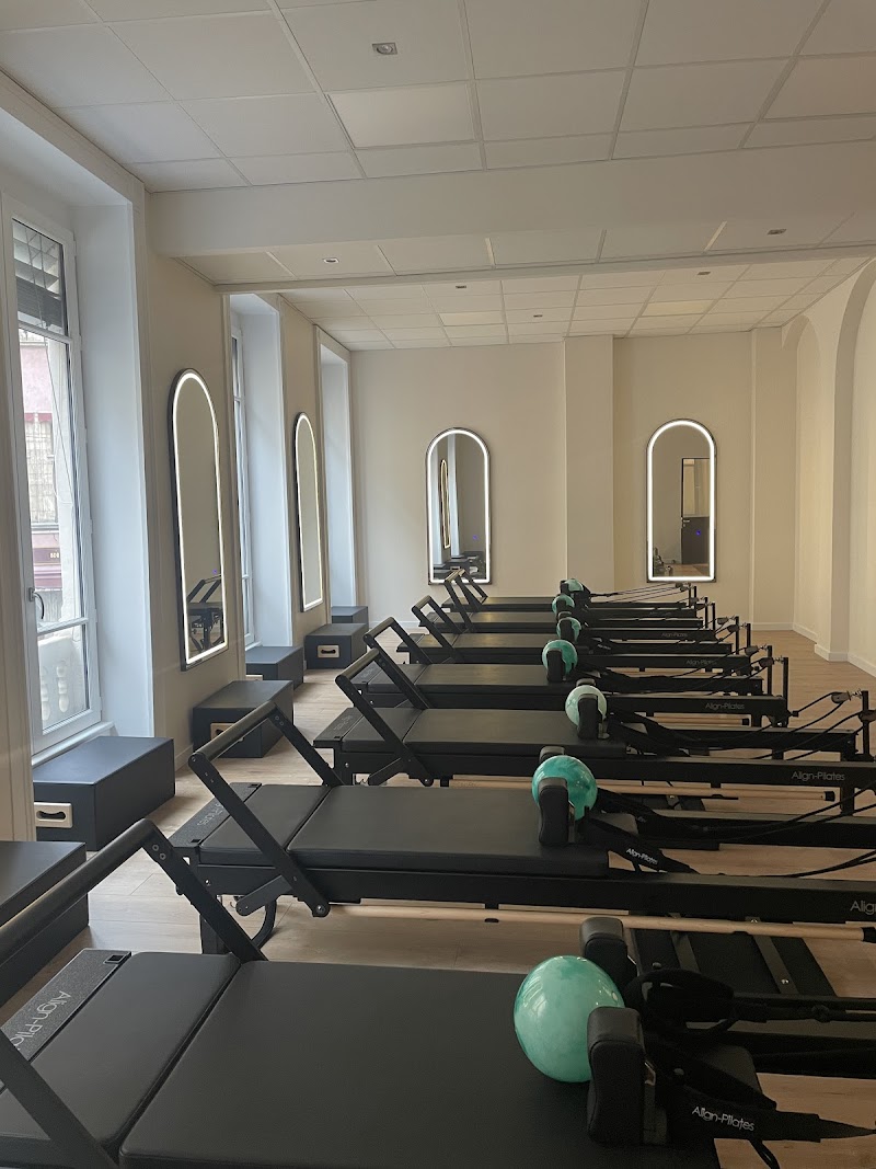 Studio pilates Flow Athletic Club