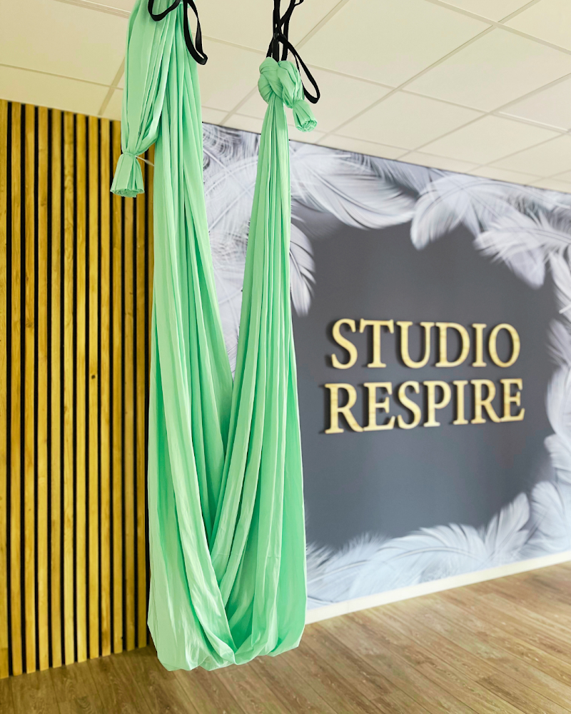 Studio Respire - Pilates - Yoga - Fly Heart ( yoga aérien) – studio pilates à Les Herbiers