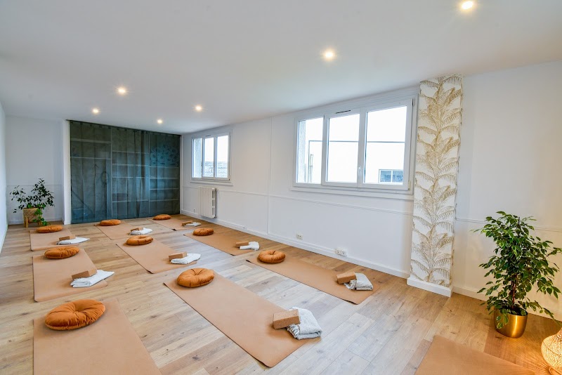 EDEN by Chloé - Pilates | Reformer | Yoga à Plaisir (78) – studio pilates à Plaisir