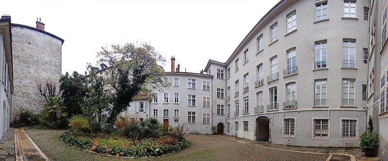 Studio pilates Happy Shala