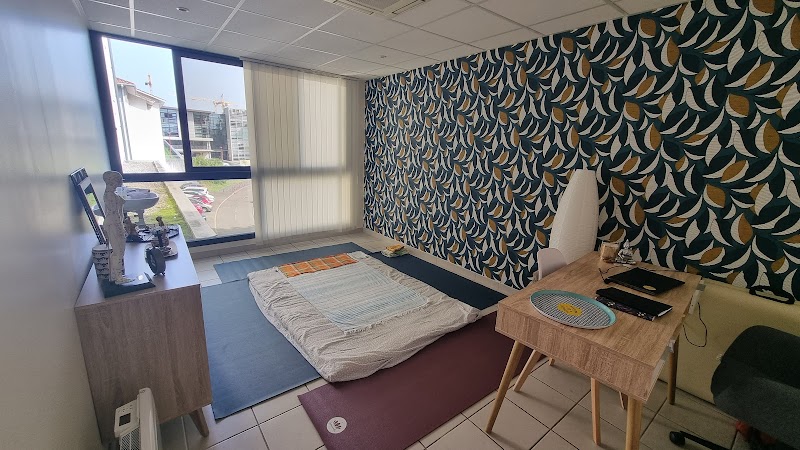 Studio pilates Fabienne Bauchet: Shiatsu Sokuatsu Yoga Pilates