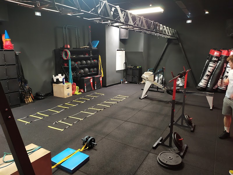 YANIS DELAUNAY COACHING SPORTIF – studio pilates à Dieppe