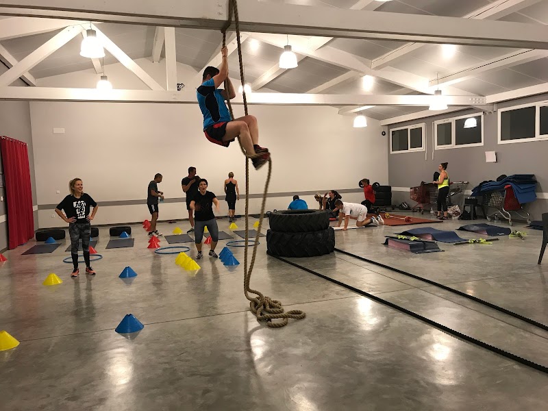 Instant Coach Club 1 QG salle de Fitness, Crossfit, Hiit, Step, Pôle Dance, cardio, pilâtes, Kangoo Jump, Danses de salon – studio pilates à Laudun-l'Ardoise